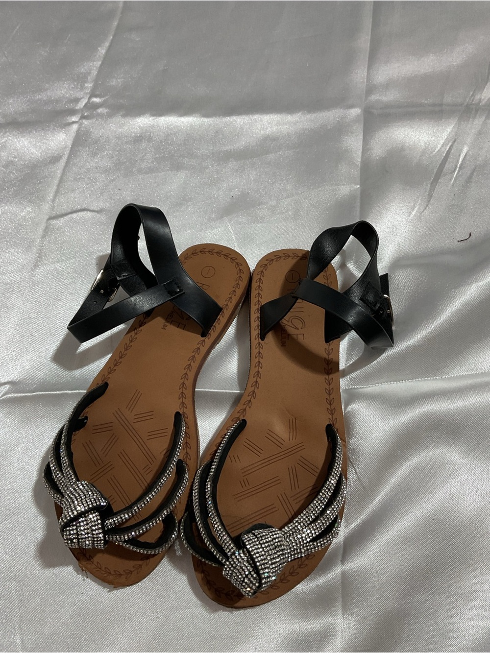 Rouge! Black and Tan Rhinestone Knot Kids Sandals